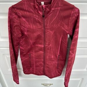 Lululemon Women's Red  Define Jacket, Size 6